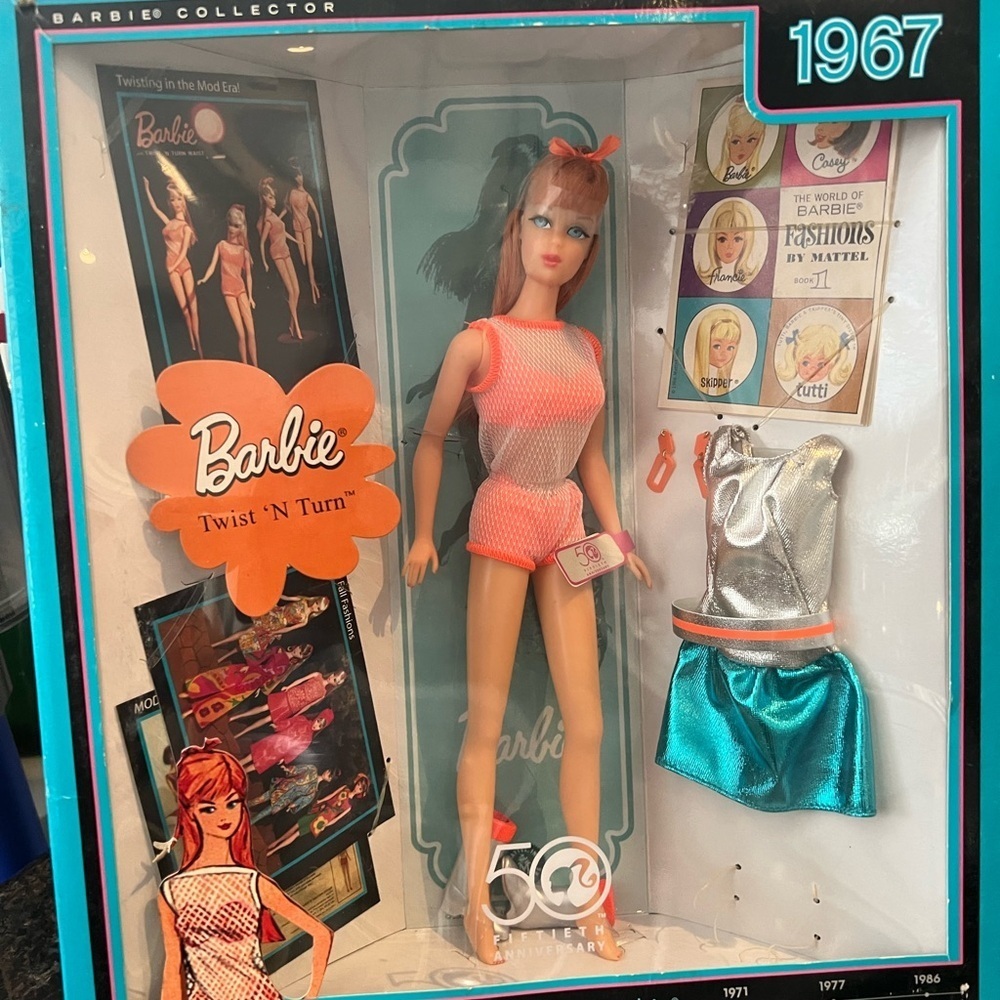 Barbie 50th Anniversary Doll in Pink Outfit - Picture 11 of 11